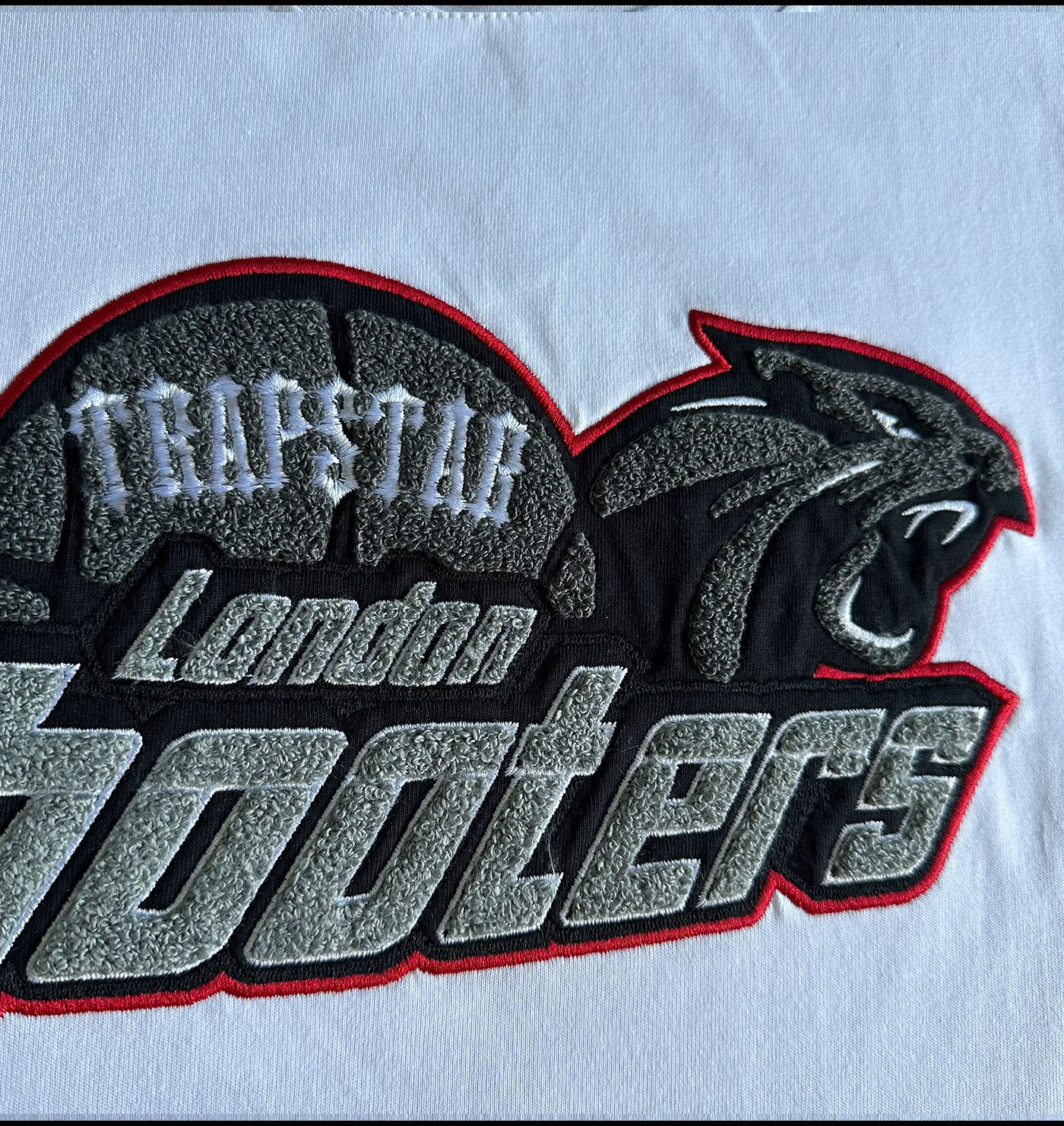 TRAPSTAR SHOOTERS TEE & SHORTS SET (WHITE/GREY/RED)