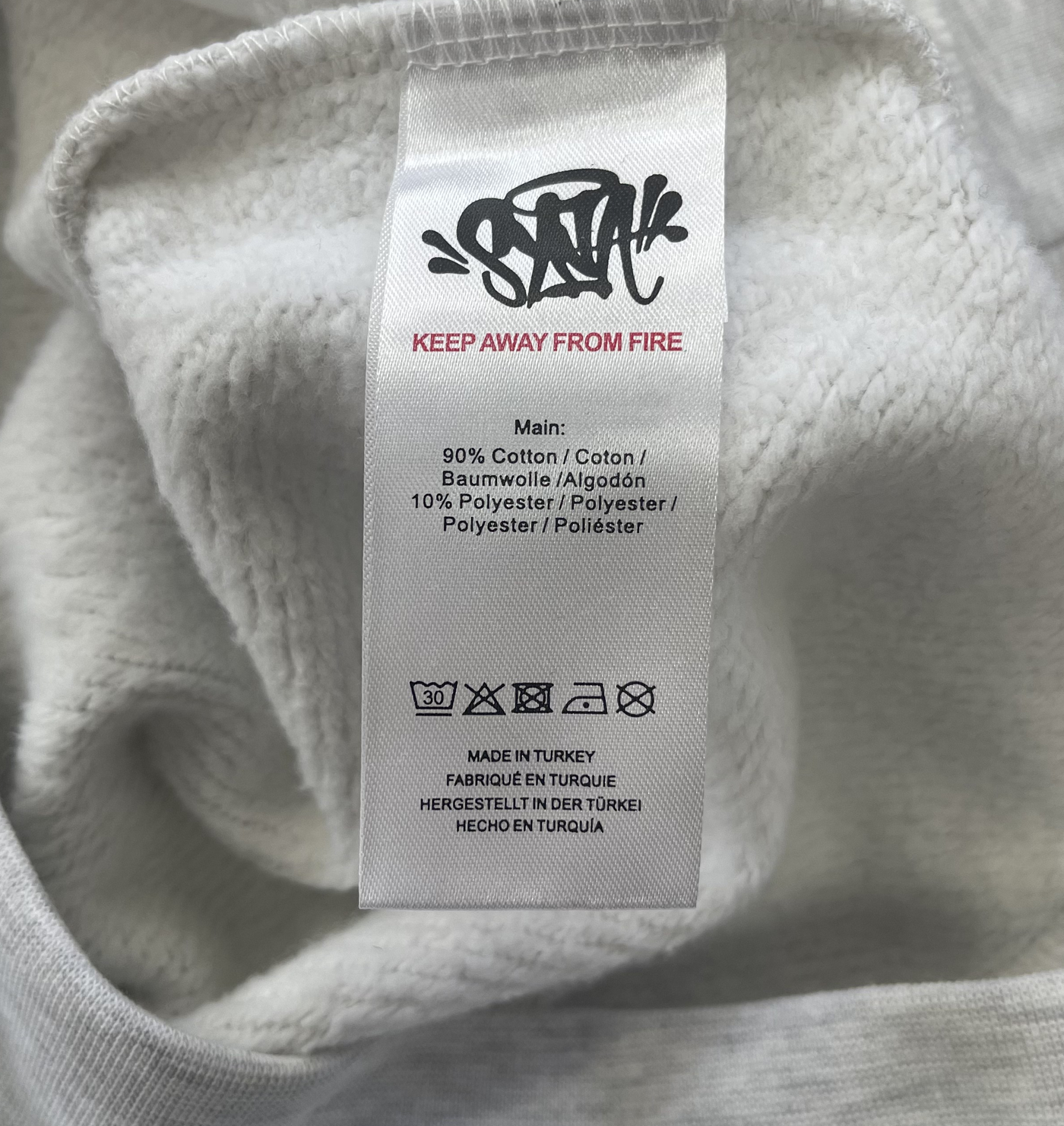 SYNA WORLD COLLEGE CREW SWEATER (GREY)
