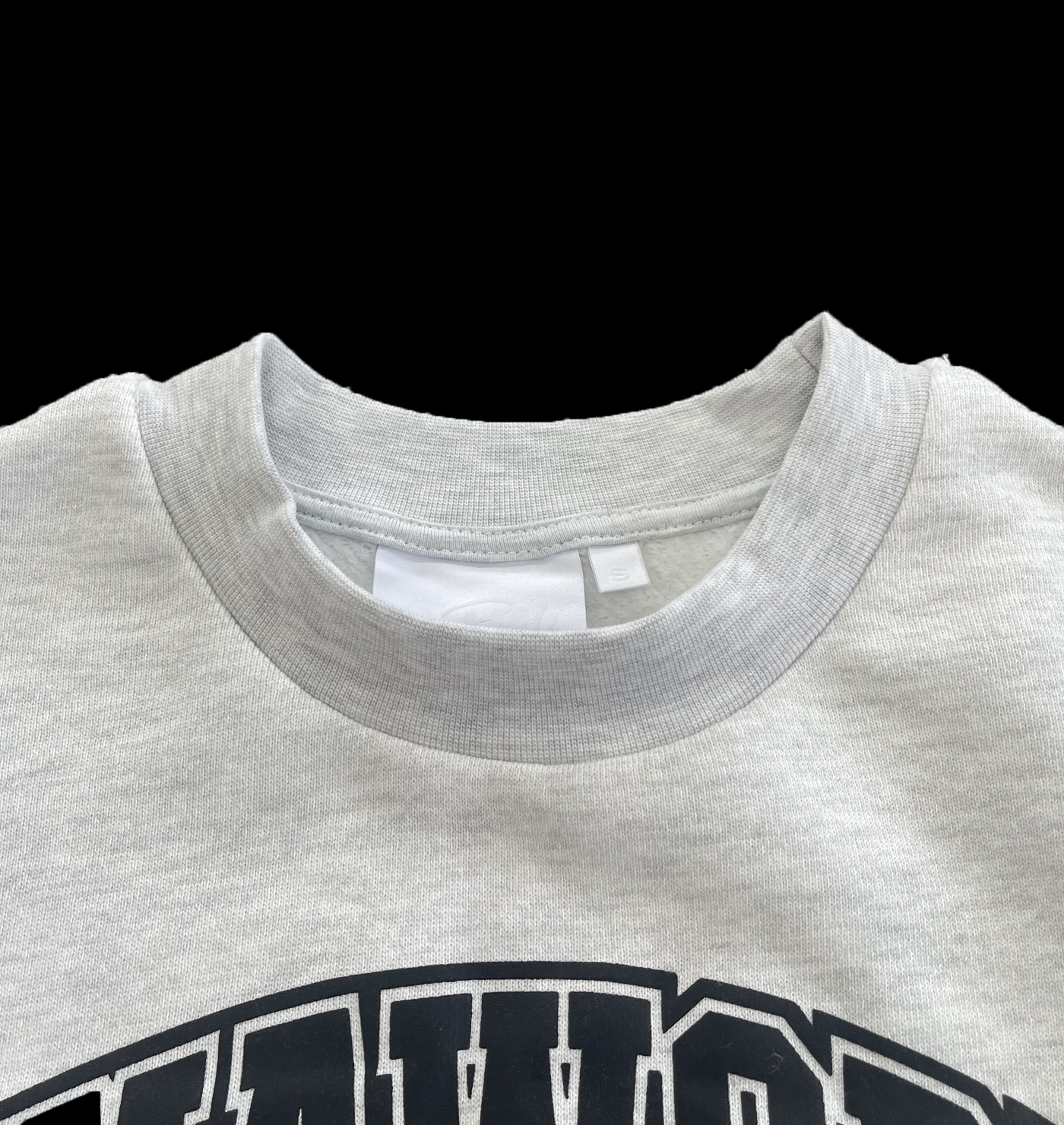 SYNA WORLD COLLEGE CREW SWEATER (GREY)