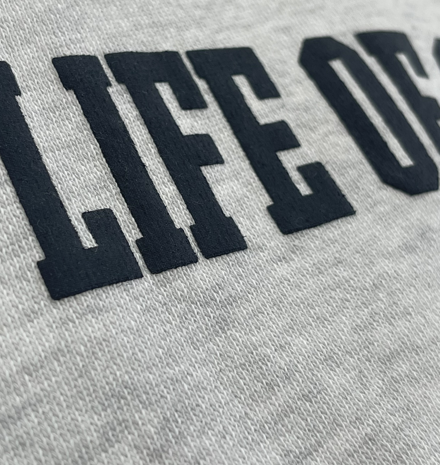 SYNA WORLD COLLEGE CREW SWEATER (GREY)